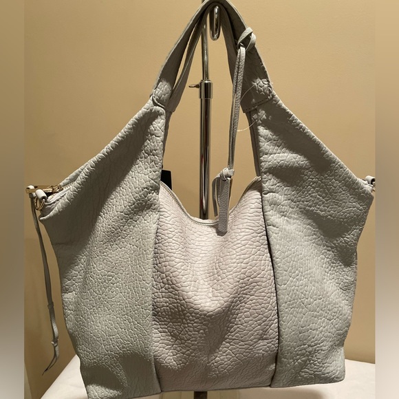 Powder Grey - Picture 1 of 8